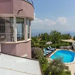 Three Bedroom With Balcony Appartamento Abbazia