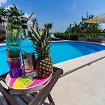 Three Bedroom With Balcony Appartamento *